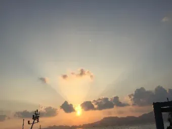 早早的人家就在期货上做空了(期货做空是卖出吗)