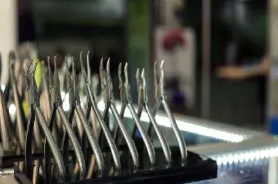 期货不要做玻璃(玻璃期货手续费太惊人)