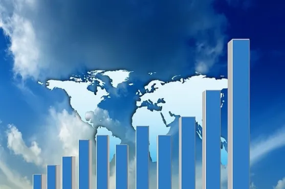 三大指数一度跌逾1(A股收评三大指数收跌)