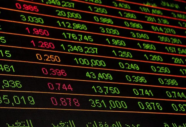 上证指数今天走势图601608(上证指数今天走势图实时行情)